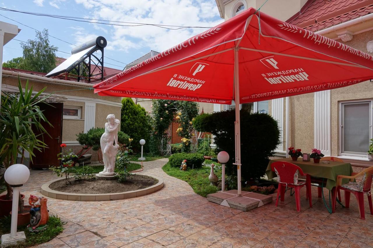 白宫公寓酒店 敖德萨 外观 照片